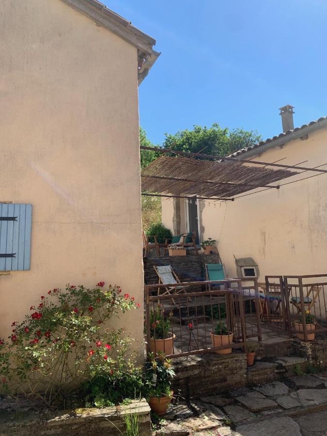 Le Hameau De Sylvanes Exterior photo